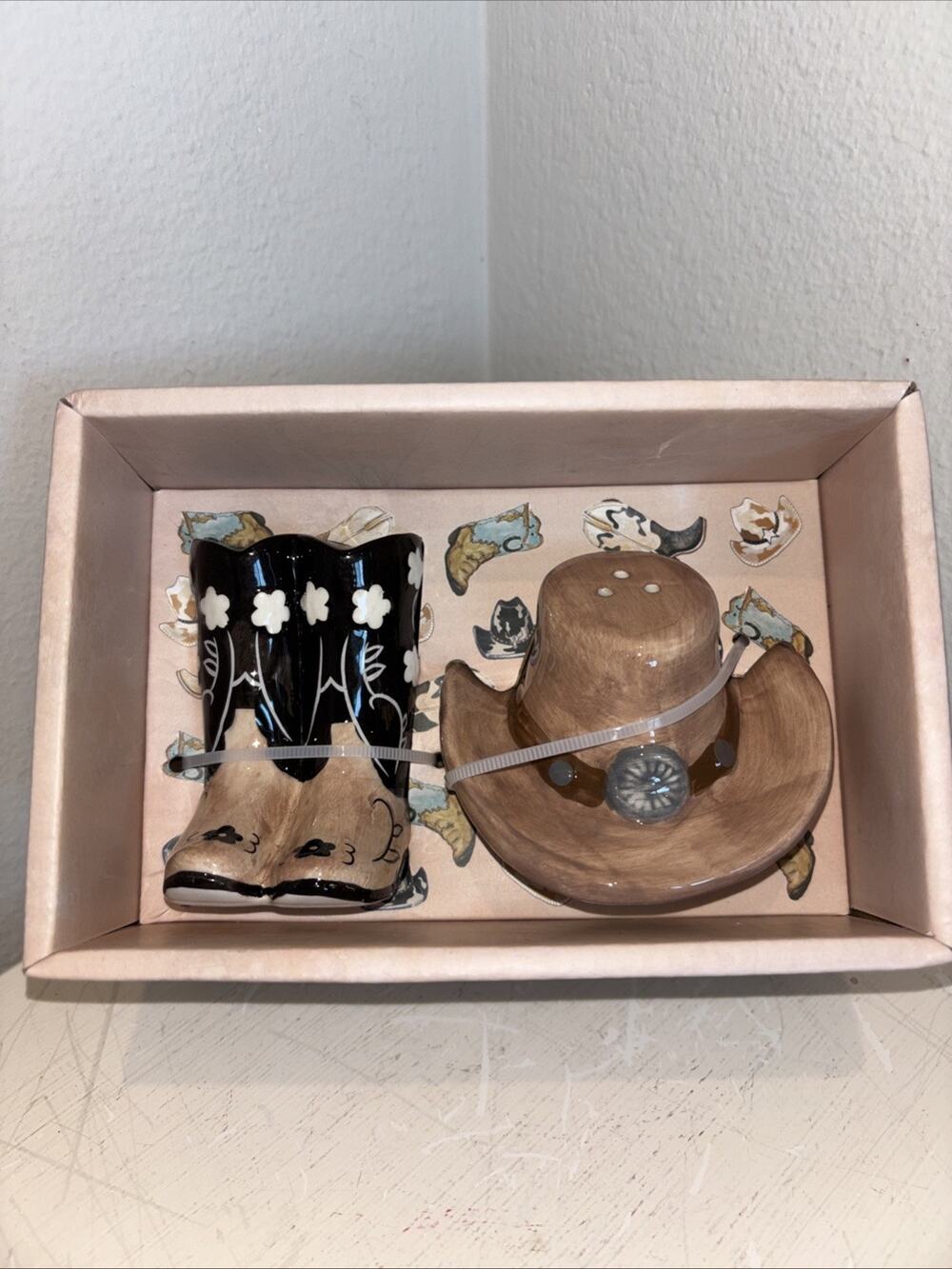 Blue Sky Clayworks Western Cowboy Cowgirl Boots & Hat Salt & Pepper Shakers NEW